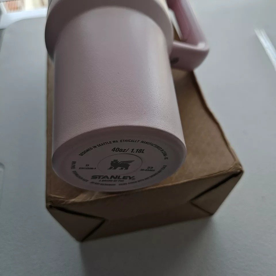 Stanley 40oz Flowstate Quencher H2.0 Tumbler Pink